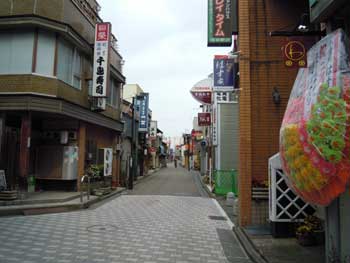 金沢木倉町通り「千鳥寿司」　「わ食場　はす家」